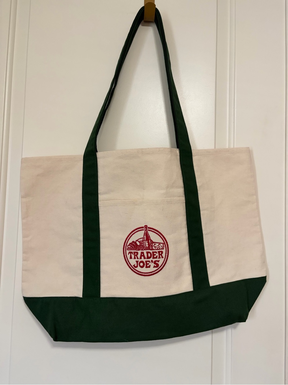 🍷🧀Viral Trending Trader Joe's Large Cream & Dark Green Canvas Tote🧀🍷